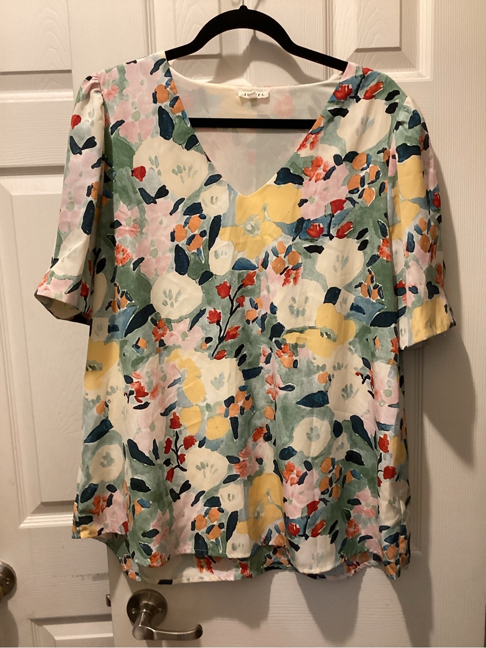 JODIFL Floral V-Neck Blouse in White, Yellow, Green & Blue